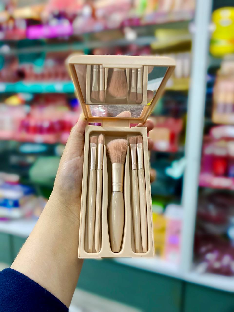 پک براش آینه دار 5 تکه دسته بلند کرمی